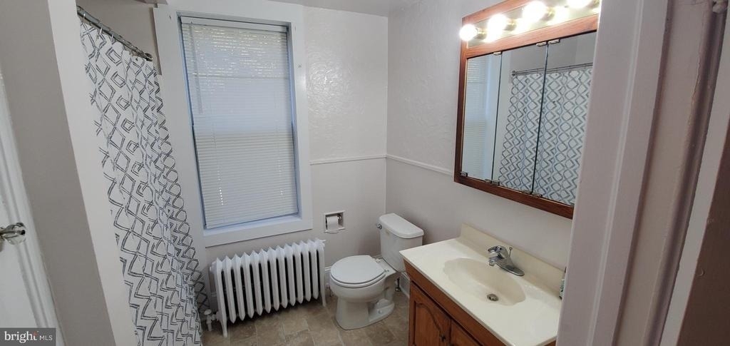 400 W Market Street - Photo 11