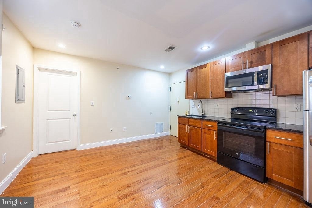 4706 Chestnut Street - Photo 1