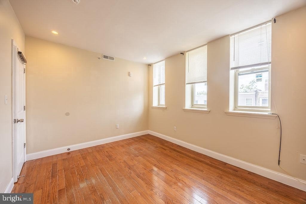 4706 Chestnut Street - Photo 5