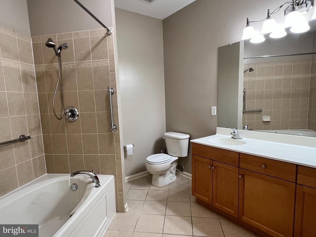 212 Masterson Court - Photo 9
