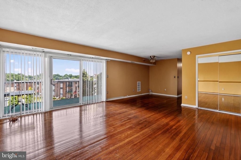7527 Riverdale Road - Photo 2
