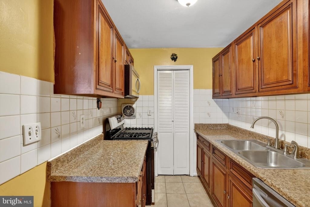 7527 Riverdale Road - Photo 7