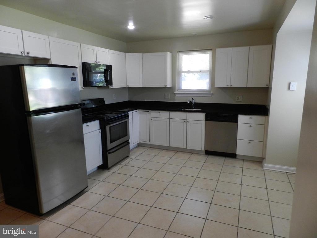 4901 Braymer Avenue - Photo 5