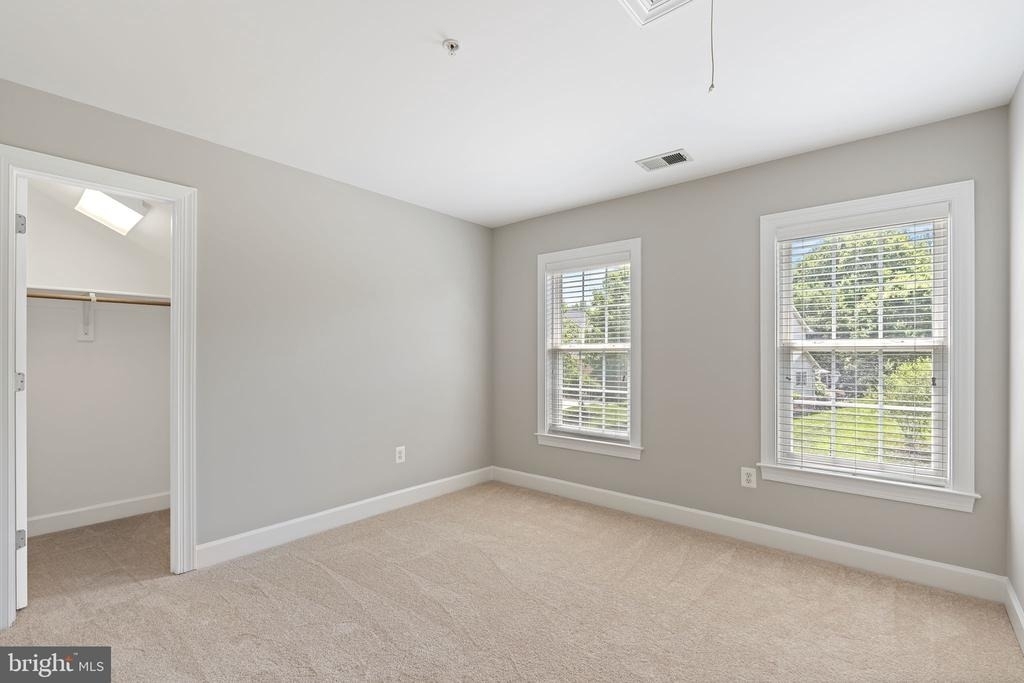 15436 Symondsbury Way - Photo 40