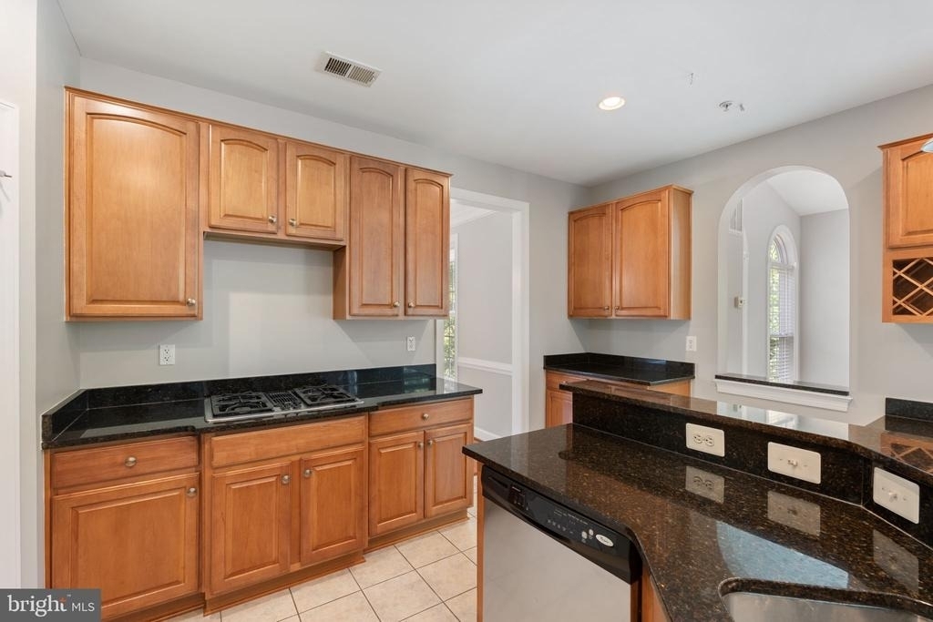15436 Symondsbury Way - Photo 11