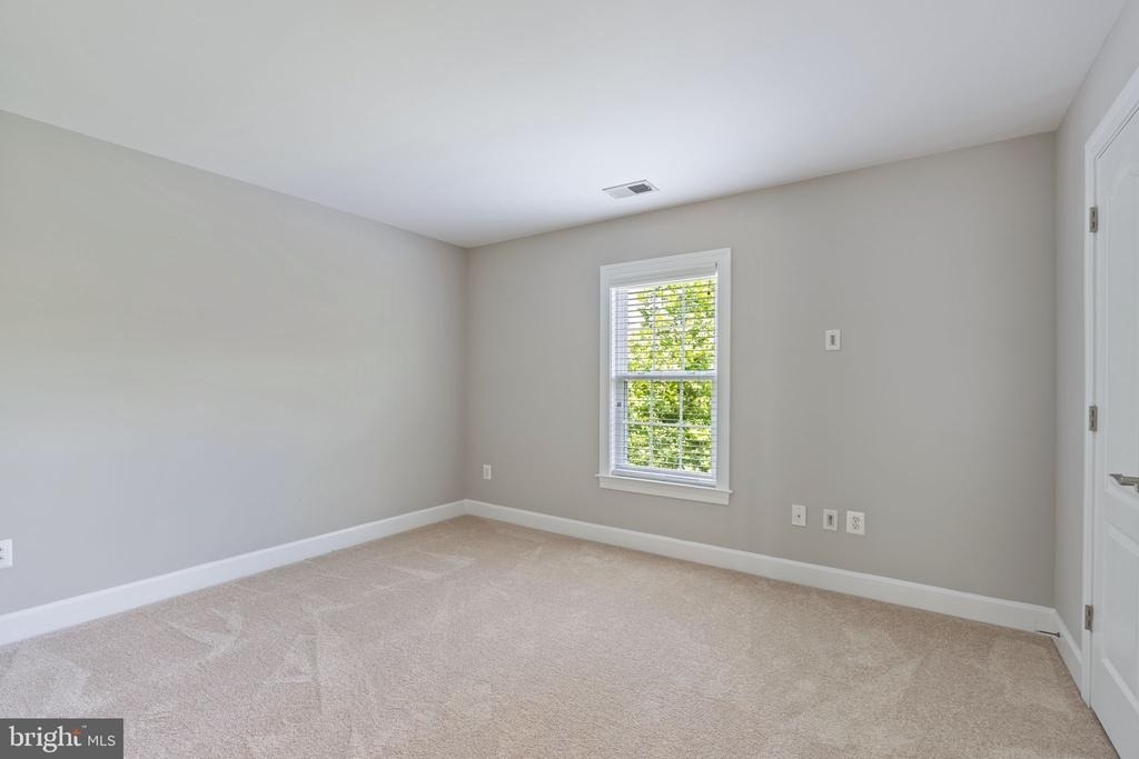 15436 Symondsbury Way - Photo 37