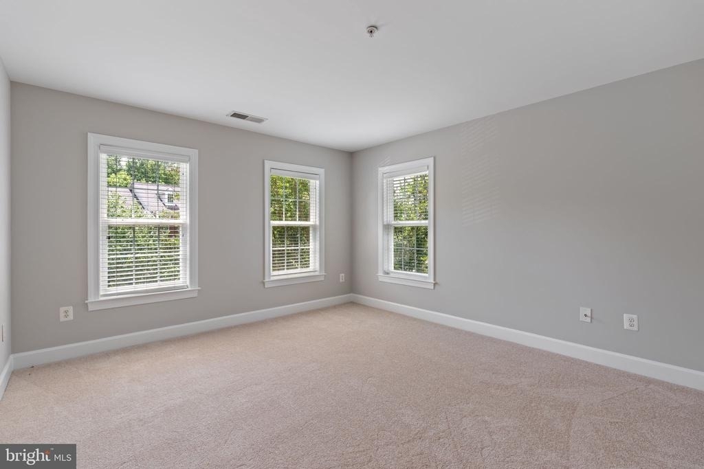 15436 Symondsbury Way - Photo 34