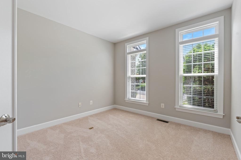 15436 Symondsbury Way - Photo 42
