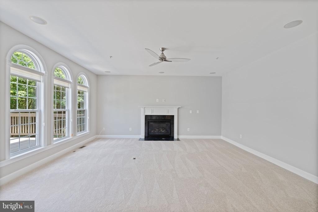 15436 Symondsbury Way - Photo 16