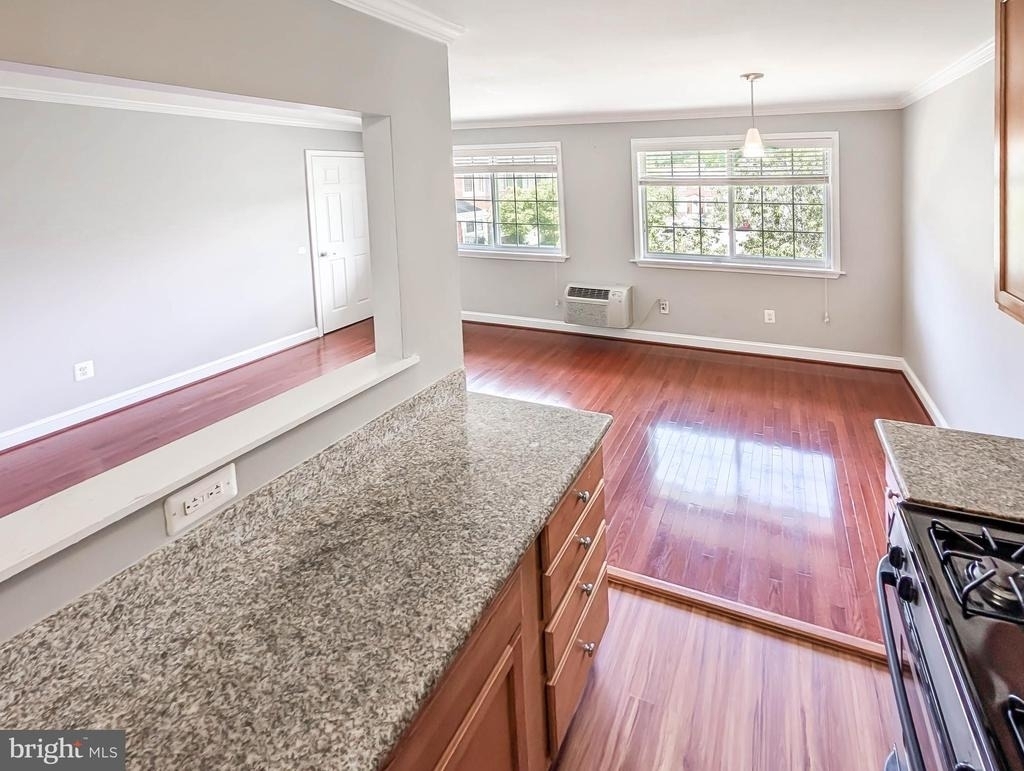 610 Main Street - Photo 8