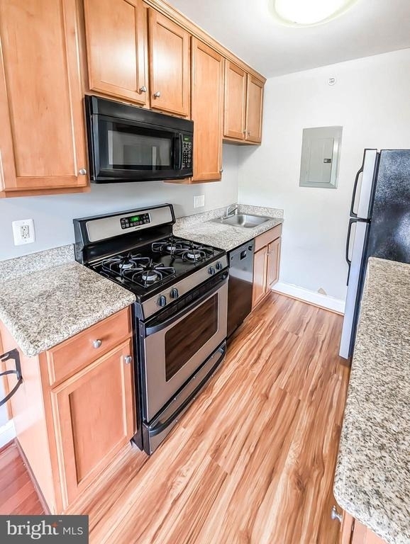610 Main Street - Photo 3