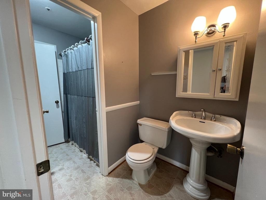 8720 Grasmere Court - Photo 9