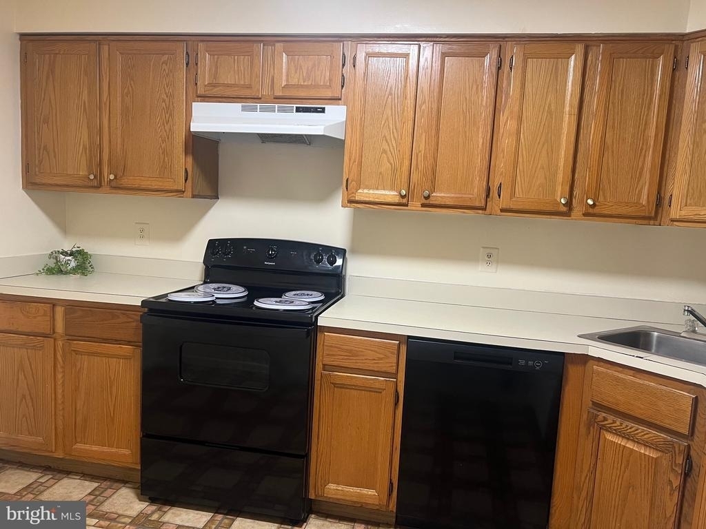 8720 Grasmere Court - Photo 20