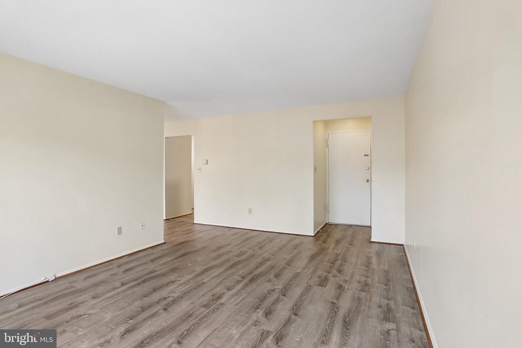 11925 Parklawn Drive - Photo 14