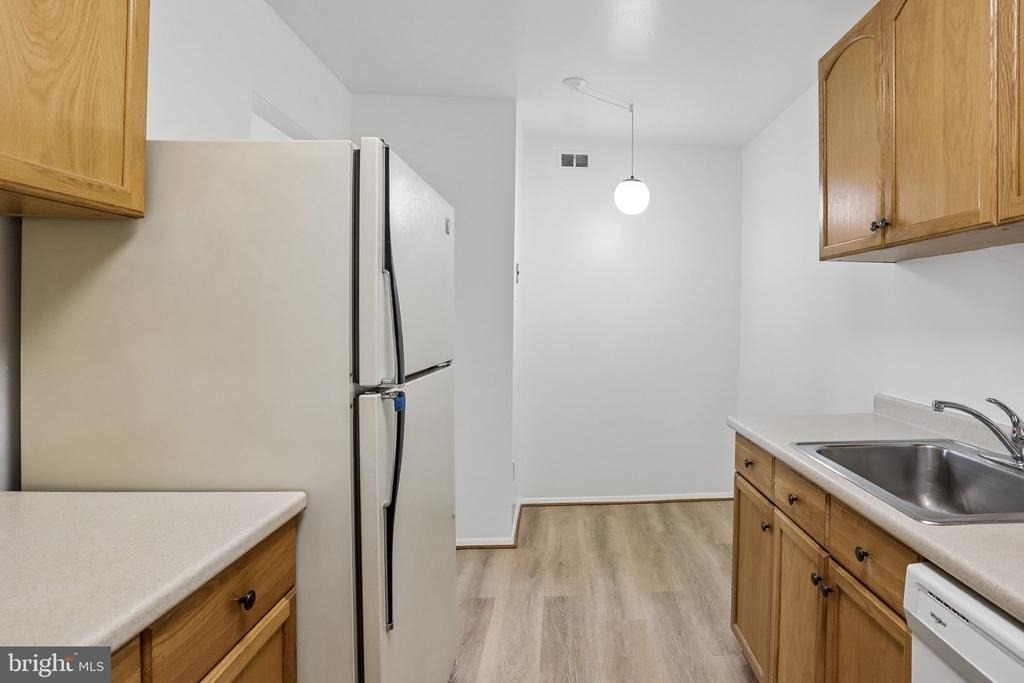 11925 Parklawn Drive - Photo 24