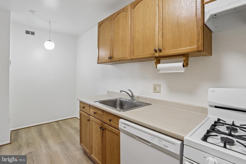11925 Parklawn Drive - Photo 25