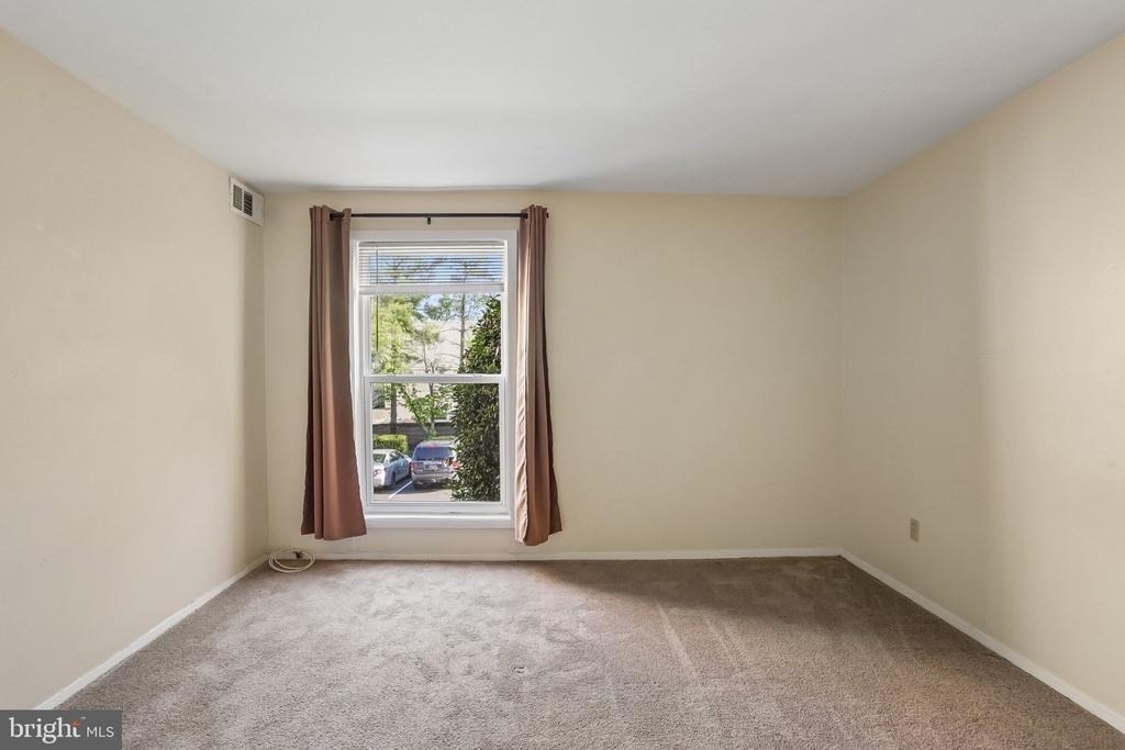 11925 Parklawn Drive - Photo 29