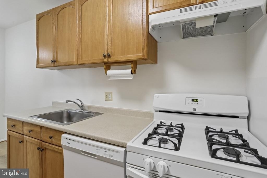 11925 Parklawn Drive - Photo 26