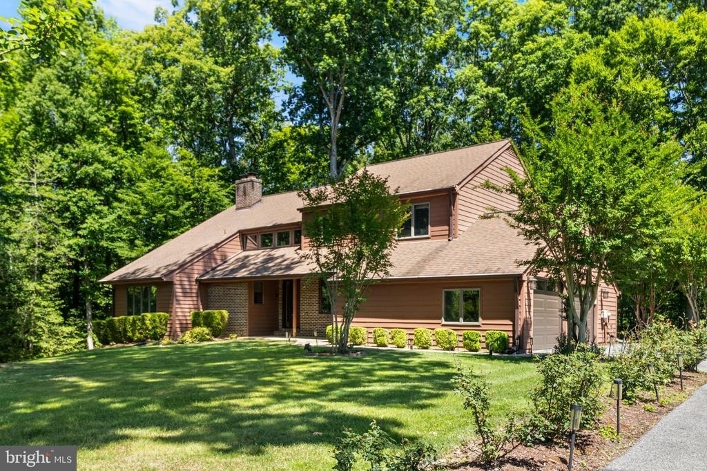 8150 Plowden Drive - Photo 3