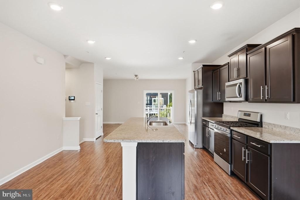 1806 Kellington Court - Photo 11