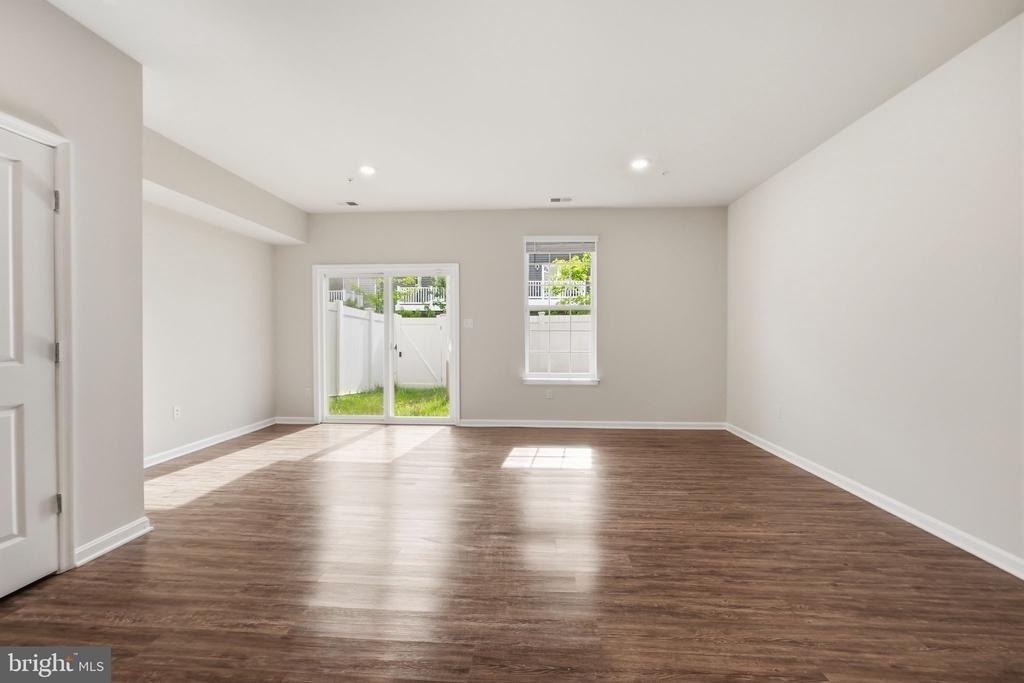 1806 Kellington Court - Photo 4