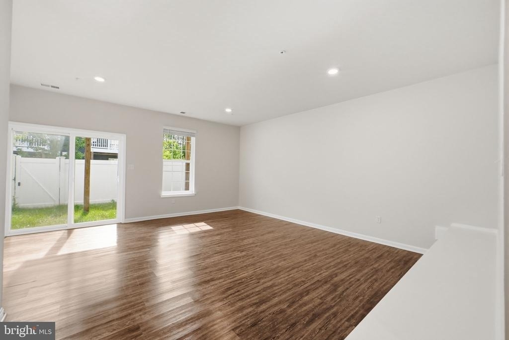 1806 Kellington Court - Photo 3