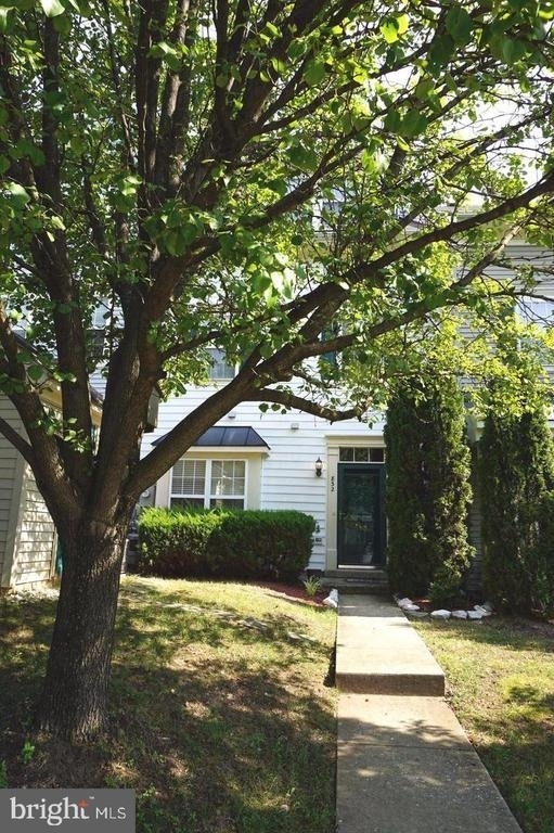 832 Estuary Drive - Photo 0