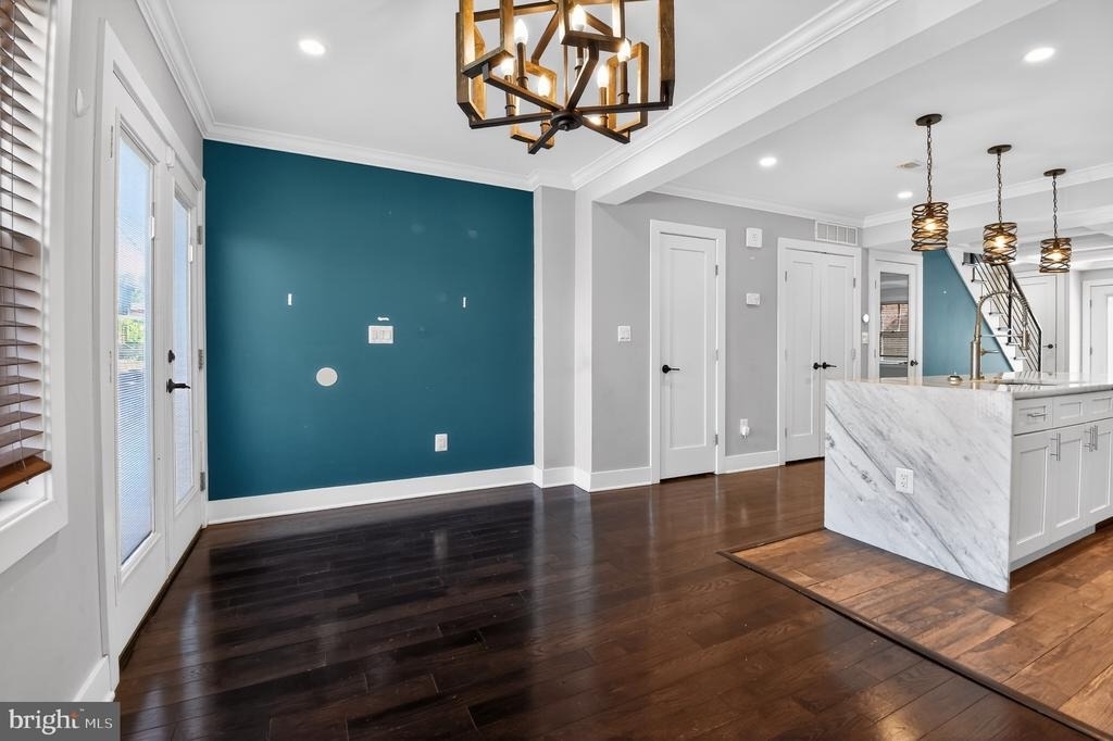 847 20th Street Ne - Photo 7