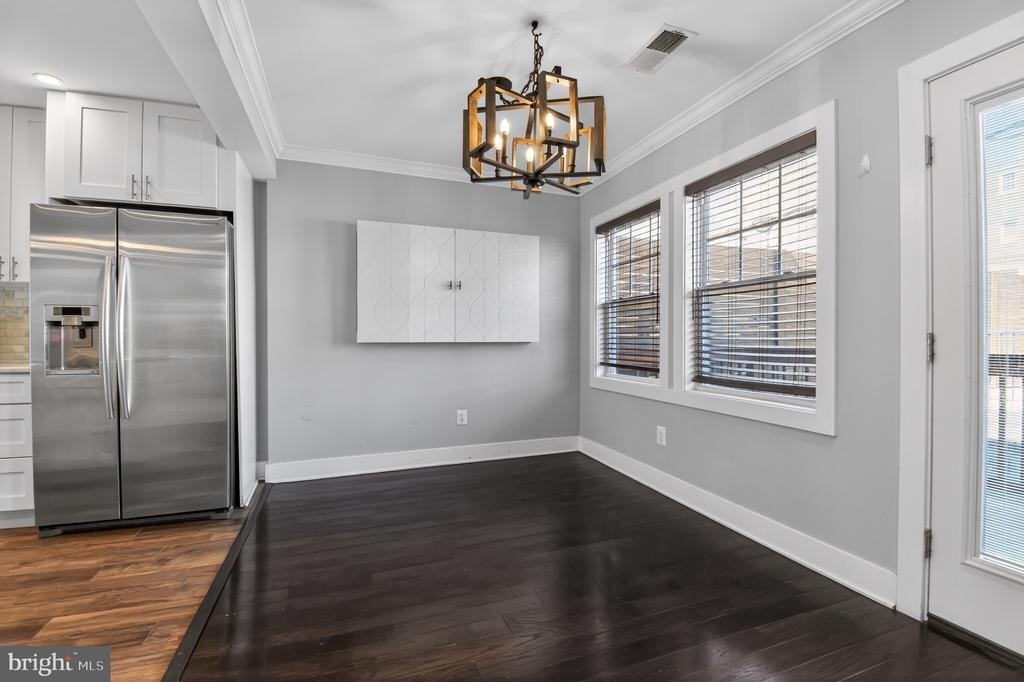847 20th Street Ne - Photo 5