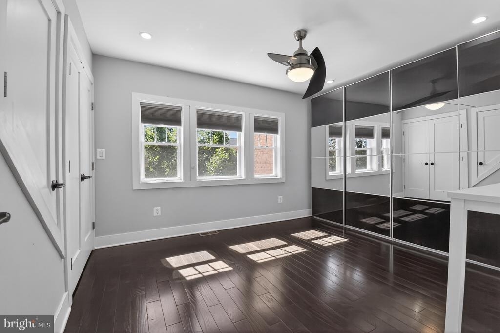 847 20th Street Ne - Photo 11
