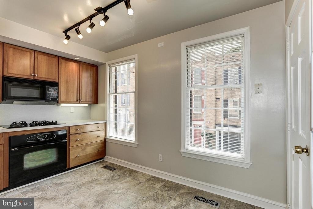 2531 Queen Annes Lane Nw - Photo 12