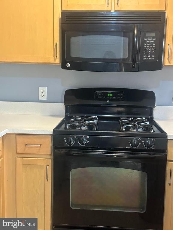 800 4th Street Sw - Photo 8
