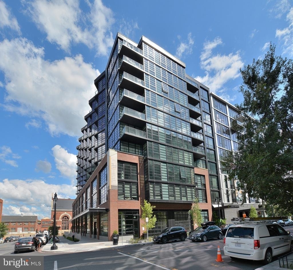 1300 4th Street Se - Photo 0