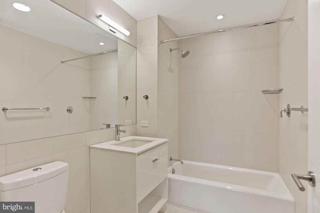1111 24th Street Nw - Photo 22