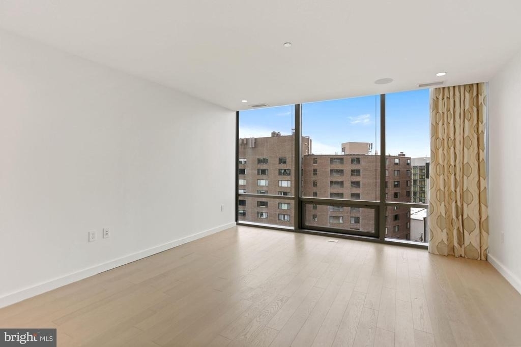 1111 24th Street Nw - Photo 20