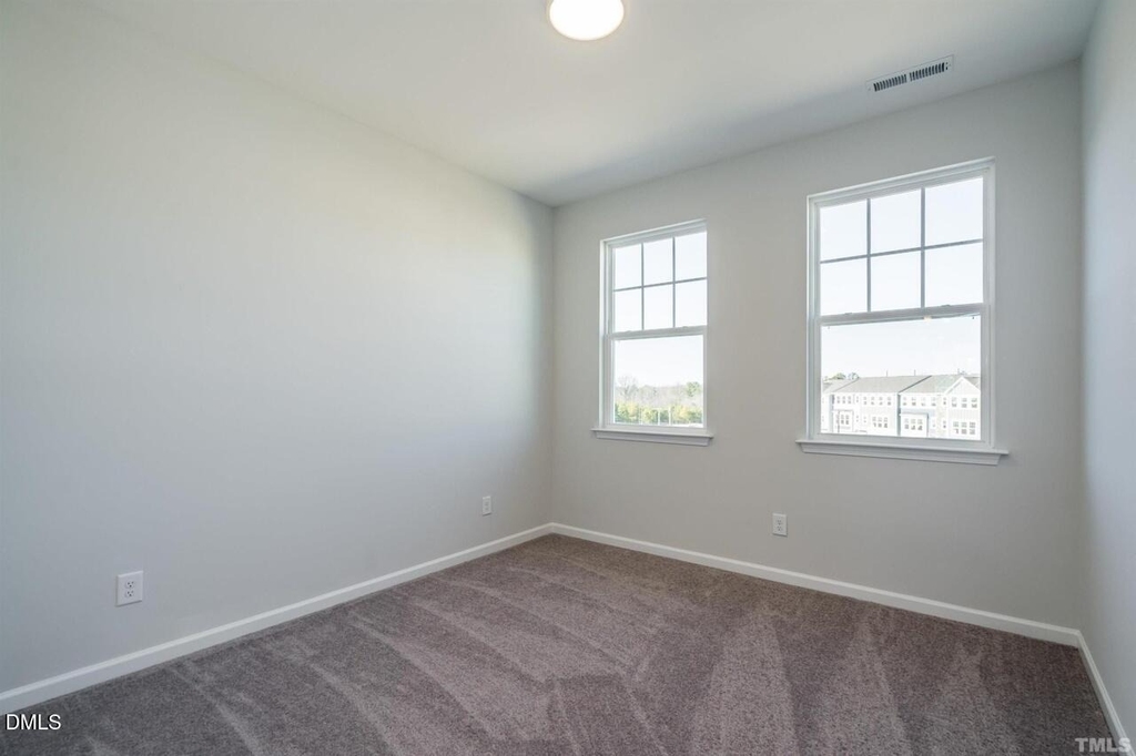 1038 Manorhaven Drive - Photo 10