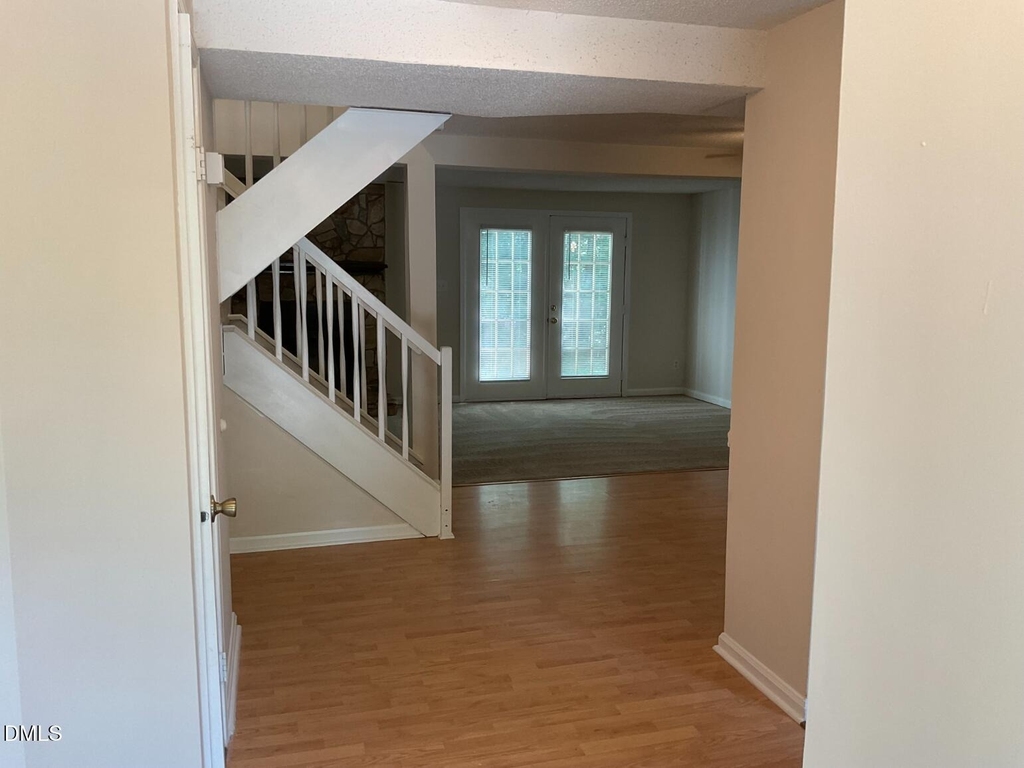 101 Luxon Place - Photo 1