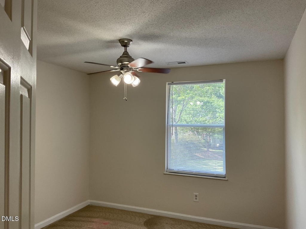 101 Luxon Place - Photo 23