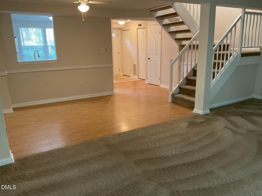101 Luxon Place - Photo 4
