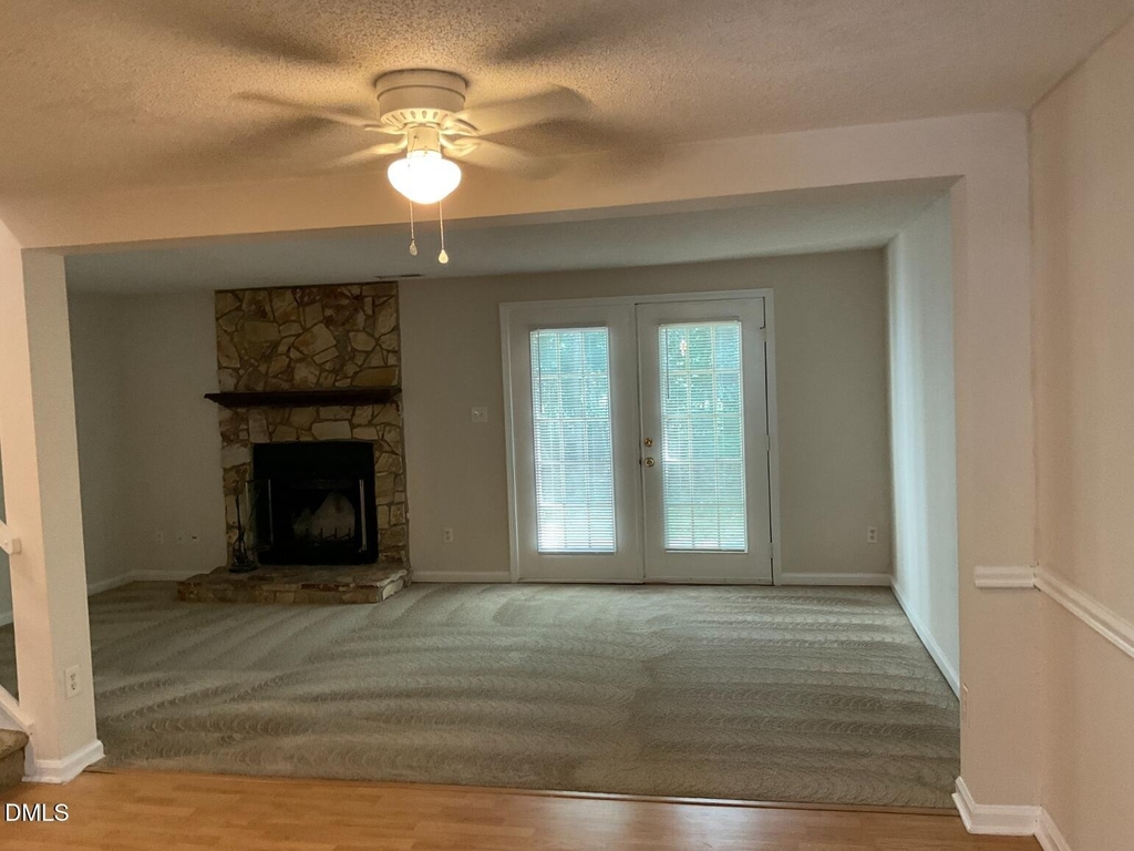 101 Luxon Place - Photo 3