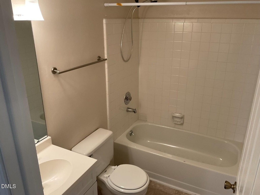 101 Luxon Place - Photo 22