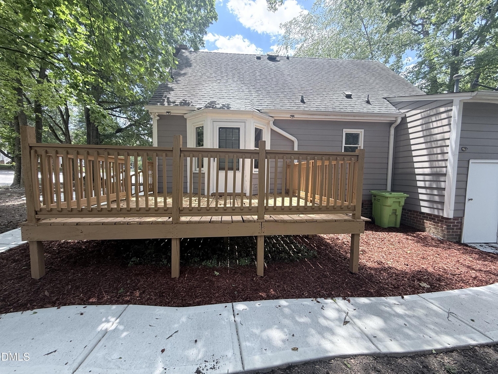 2900 Broadlands Drive - Photo 10