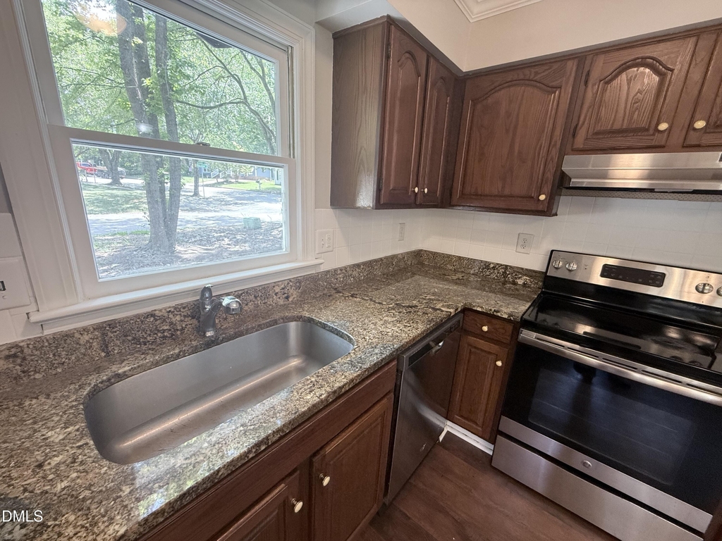 2900 Broadlands Drive - Photo 39
