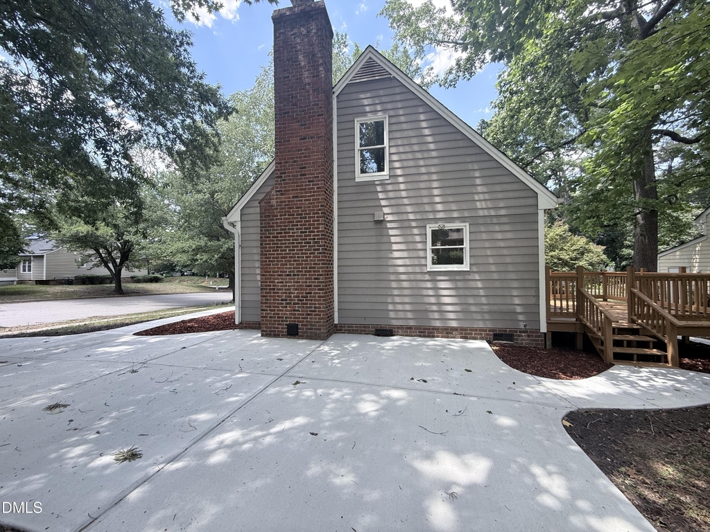2900 Broadlands Drive - Photo 13