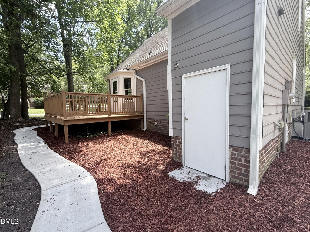 2900 Broadlands Drive - Photo 9