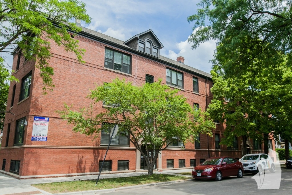 1946-52 W Nelson St - Photo 0