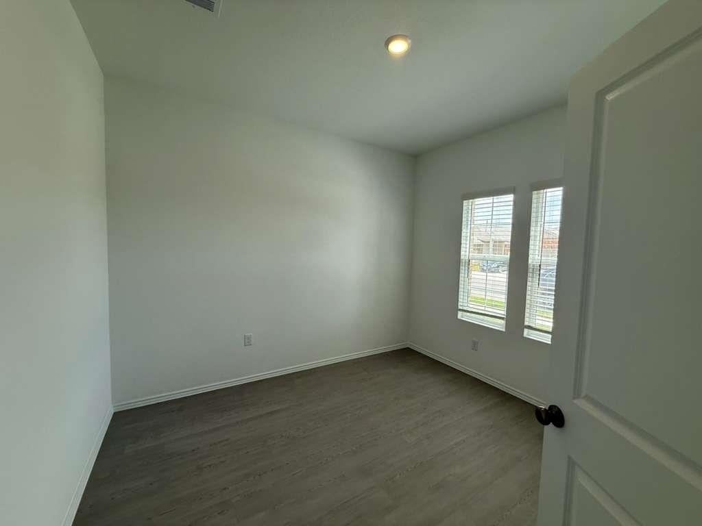 109 Imola St - Photo 21