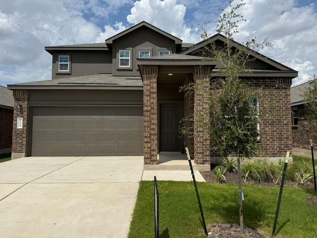 109 Imola St - Photo 1