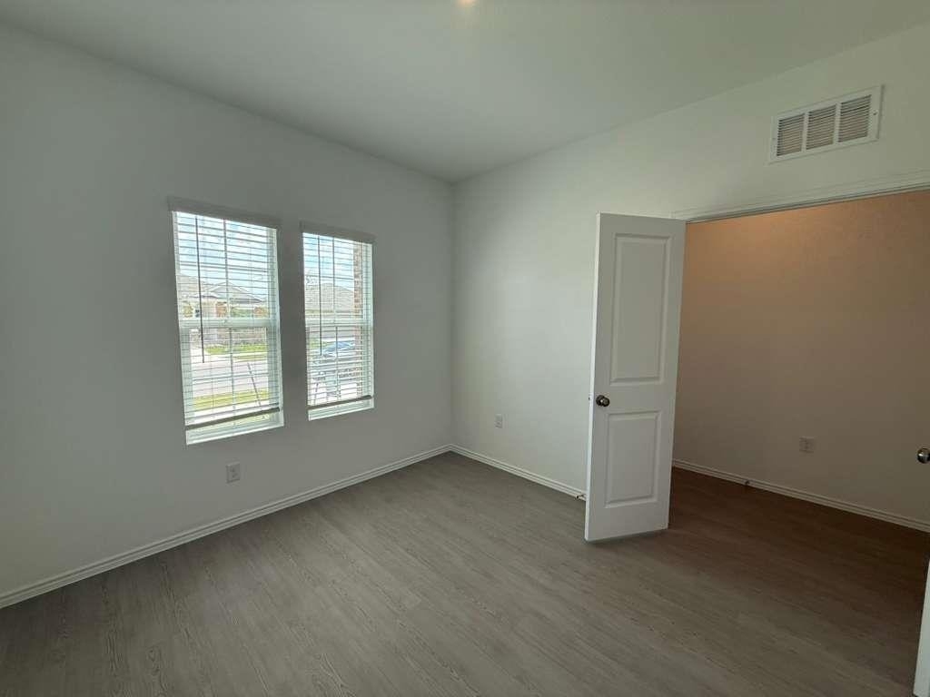 109 Imola St - Photo 20