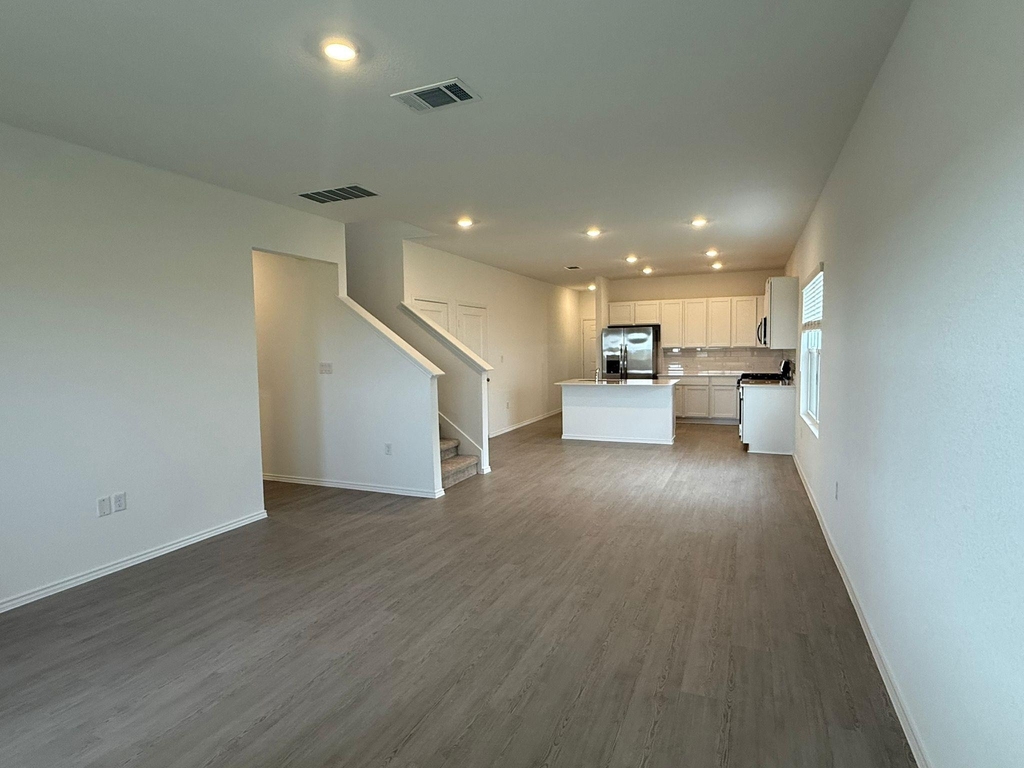 109 Imola St - Photo 17